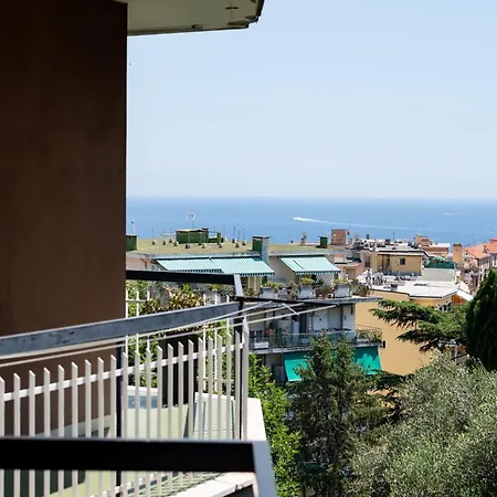 Guesthost - Seaview 산레모