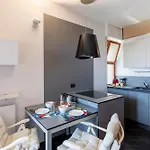 Guesthost - Seaview Apartman *